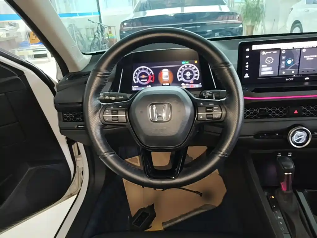Honda Accord — миниатюра 11
