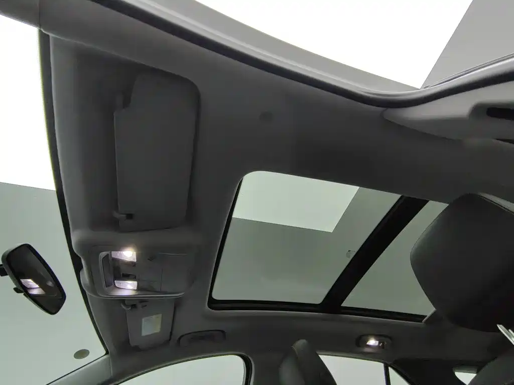Chevrolet Equinox — миниатюра 14