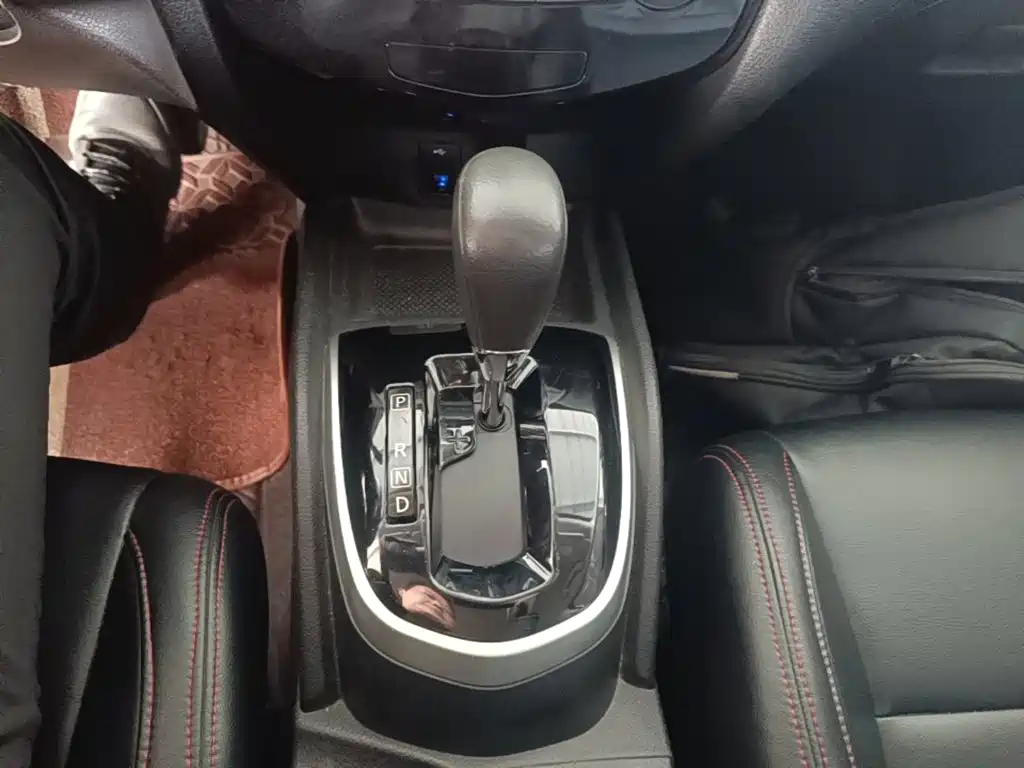 Nissan Qashqai — миниатюра 14