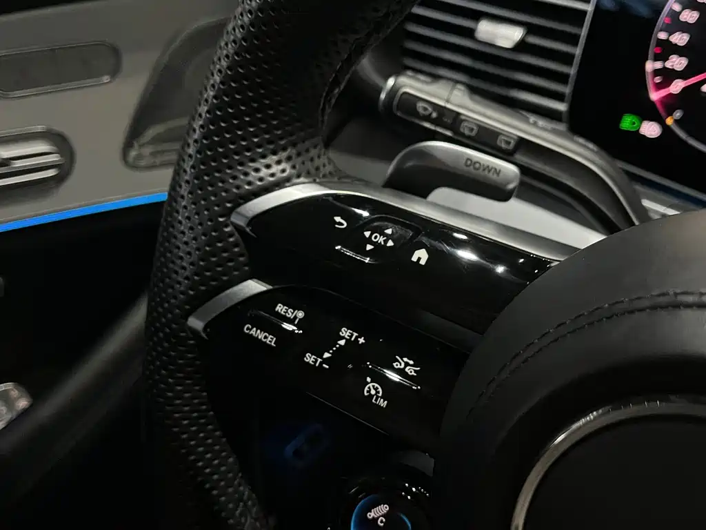Mercedes-Benz GLE AMG — миниатюра 20