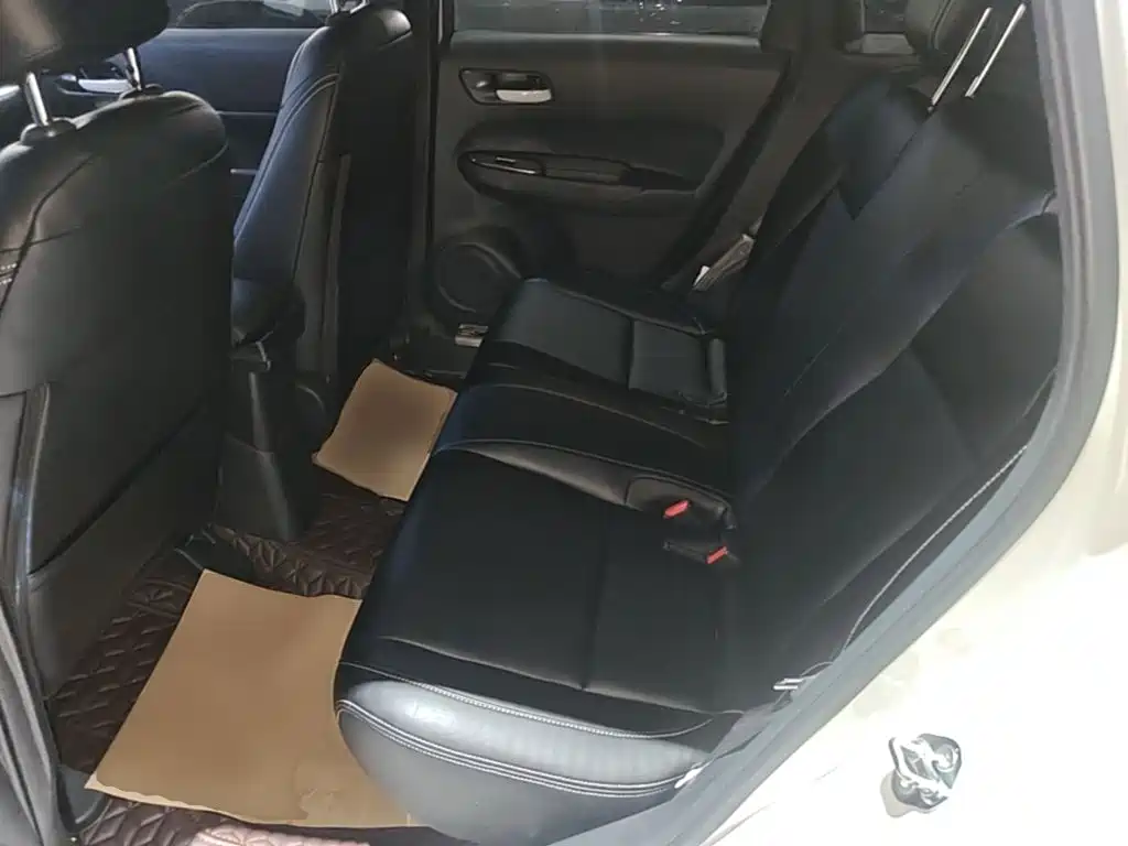 Honda Fit — миниатюра 17