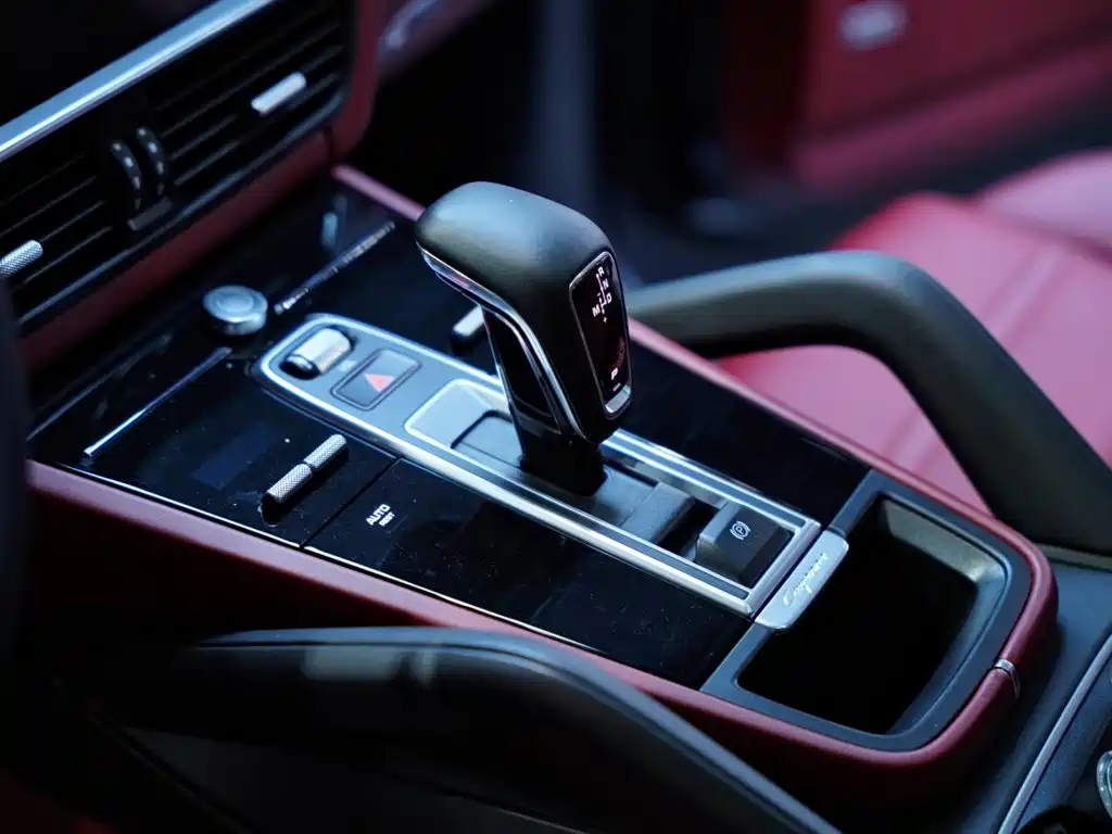 Porsche Cayenne — миниатюра 32