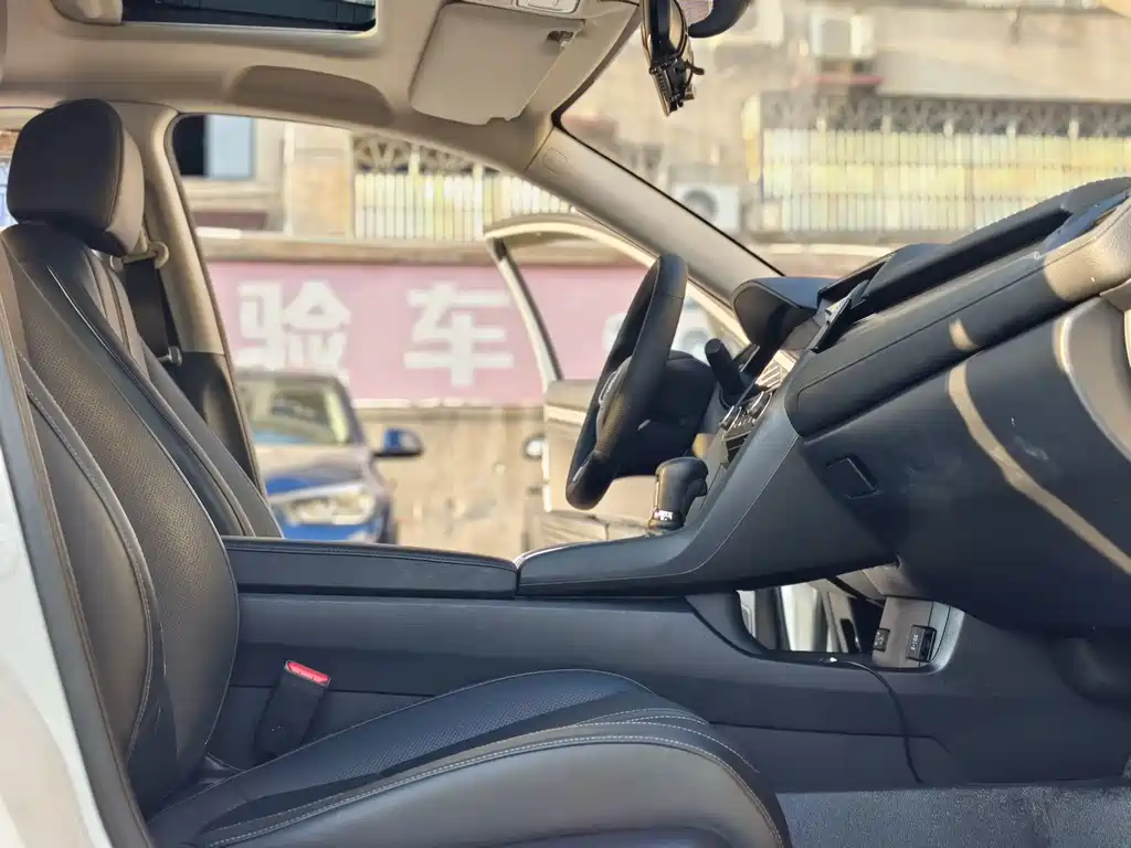 Honda Civic — миниатюра 11