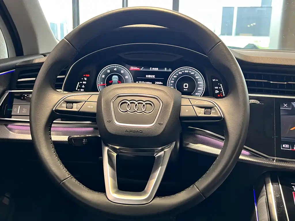 Audi Q7 — миниатюра 26