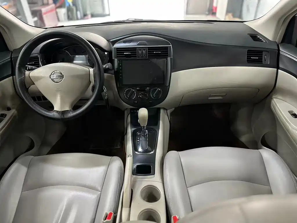 Nissan Tiida — миниатюра 11