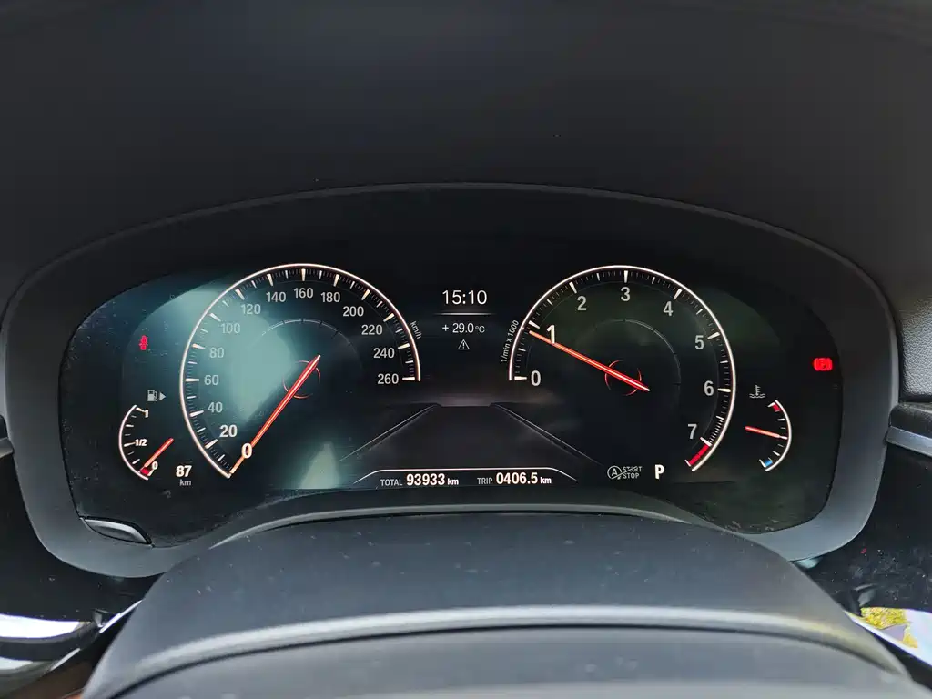 BMW 5 Series — миниатюра 37