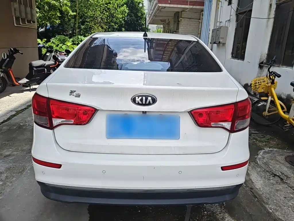 Kia K2 — миниатюра 6