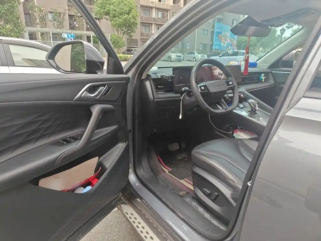 Roewe RX5 New Energy — миниатюра 13