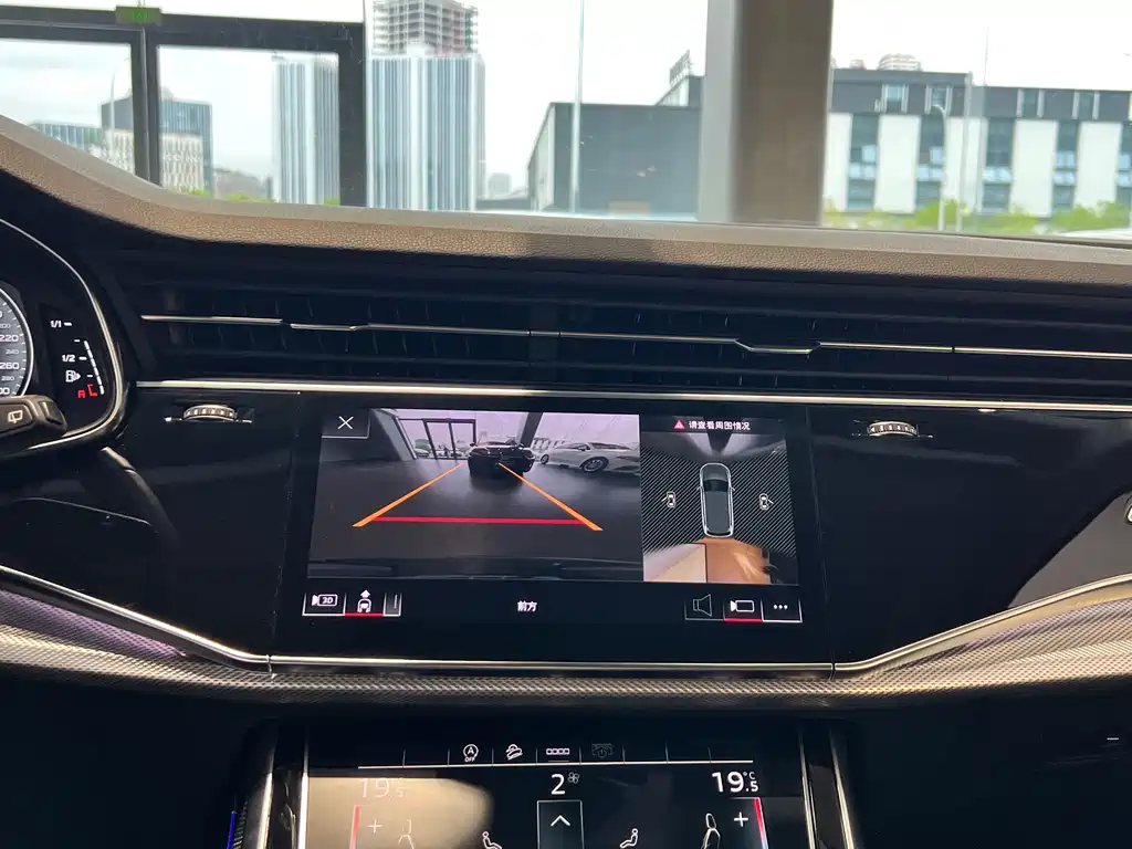 Audi Q7 — миниатюра 25