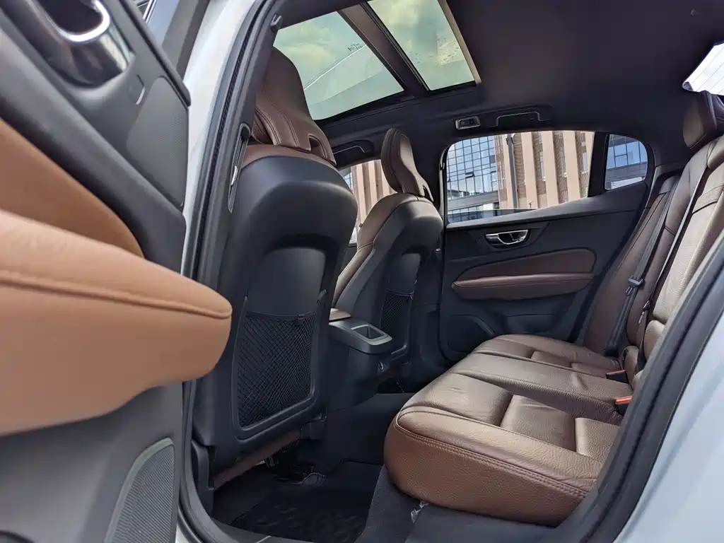 Volvo S60 — миниатюра 10