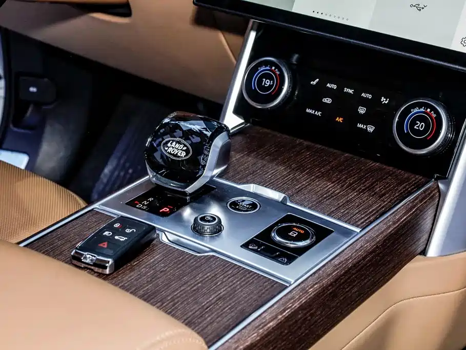 Land Rover Range Rover — миниатюра 30