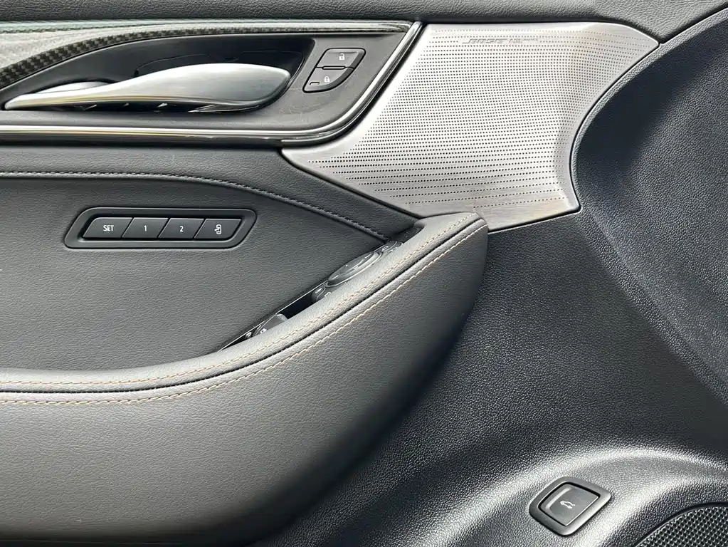 Cadillac CT5 — миниатюра 21