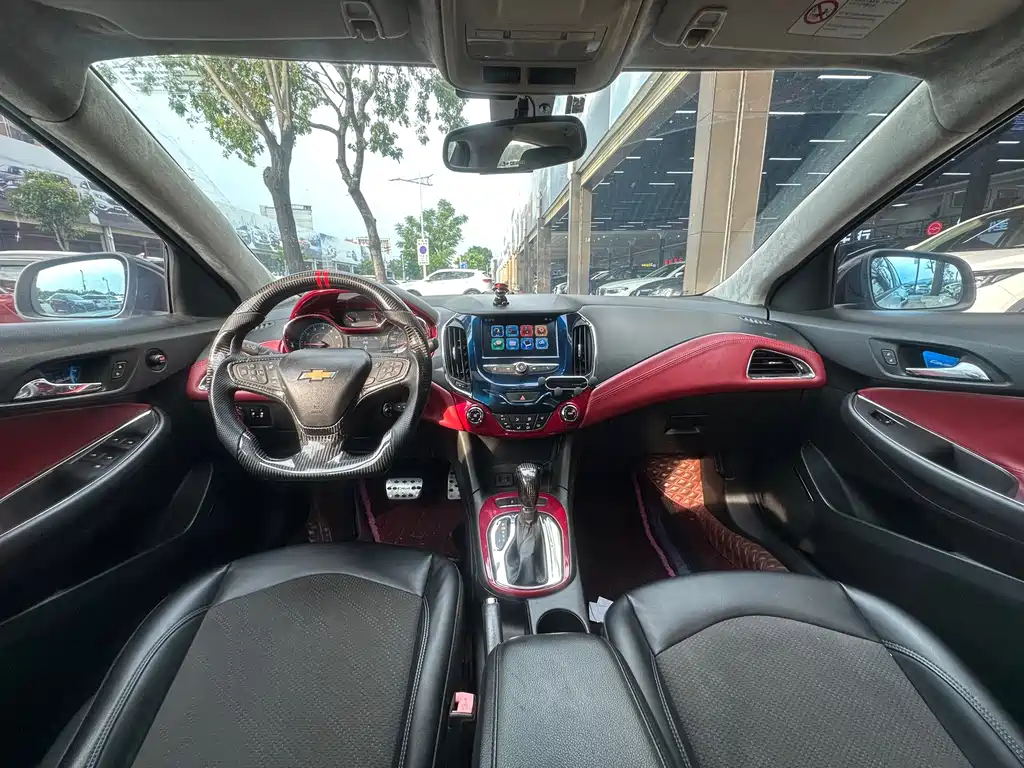 Chevrolet Cruze — миниатюра 9