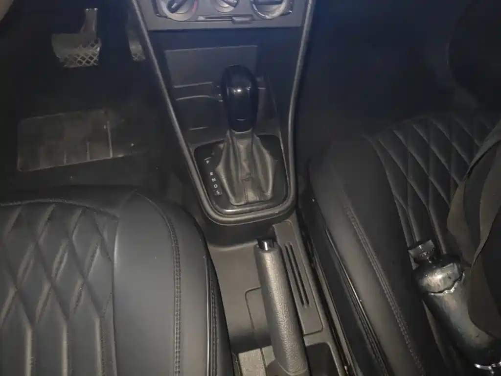 Volkswagen Santana — миниатюра 14