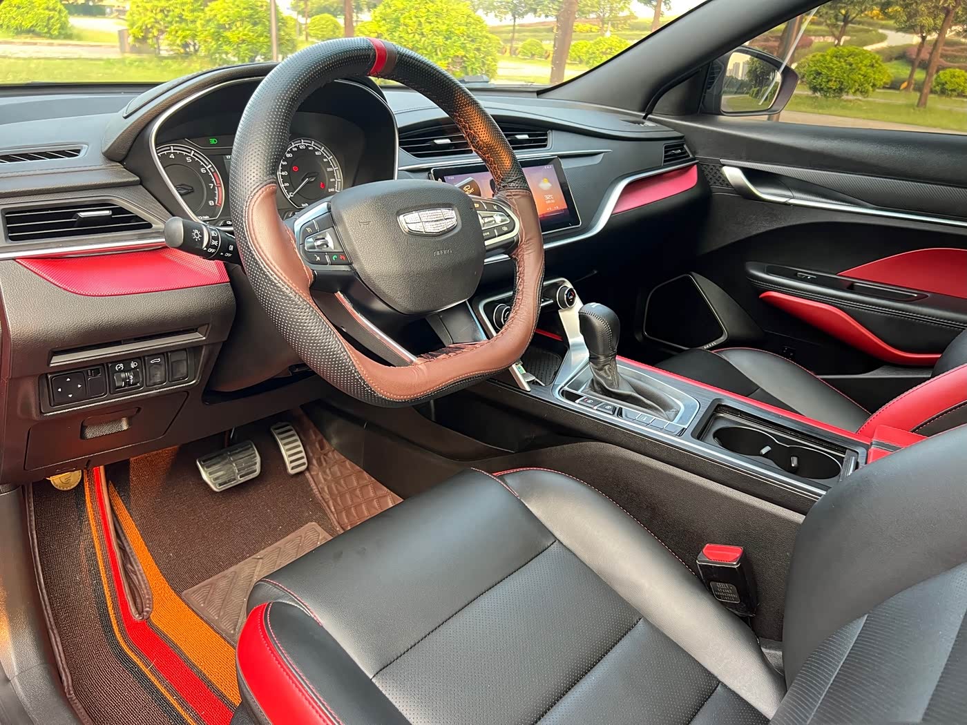 Geely Binrui 1.4 л 2022 г. красный/фиолетовый, пробег 41000 км