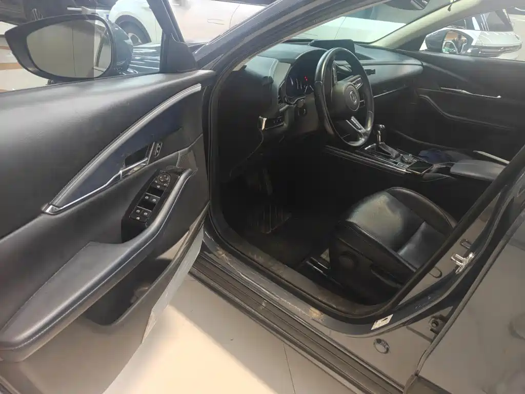 Mazda CX-30 — миниатюра 5