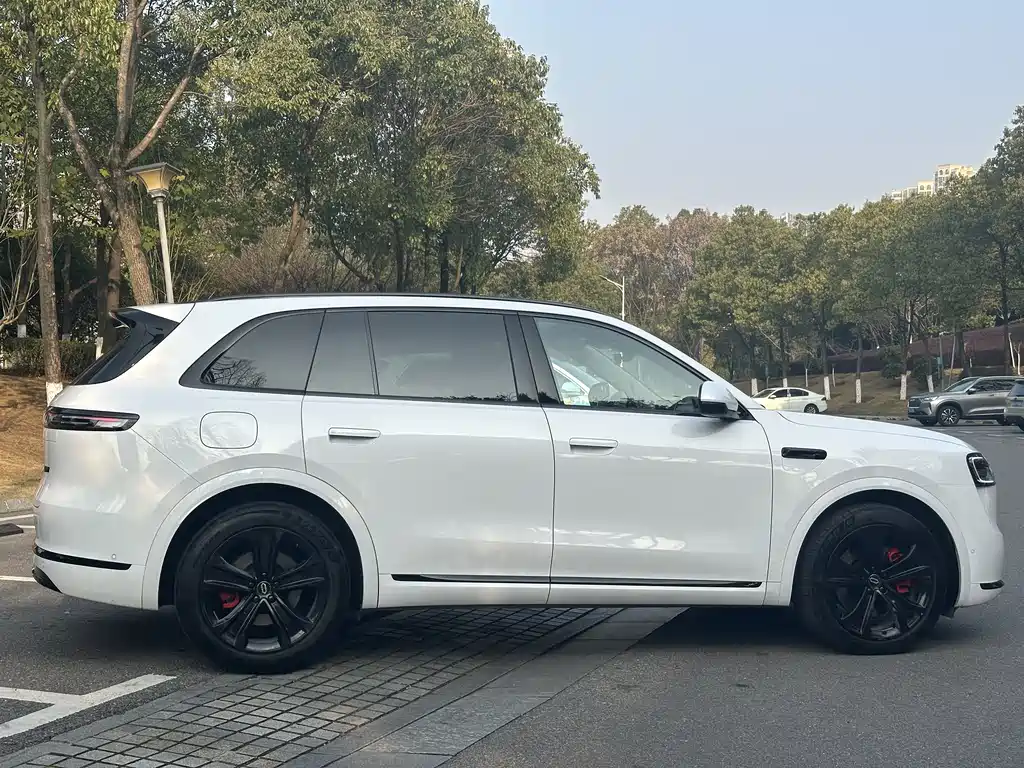 AITO ASK THE WORLD M7