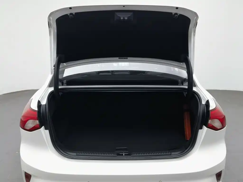 Ford Focus — миниатюра 16