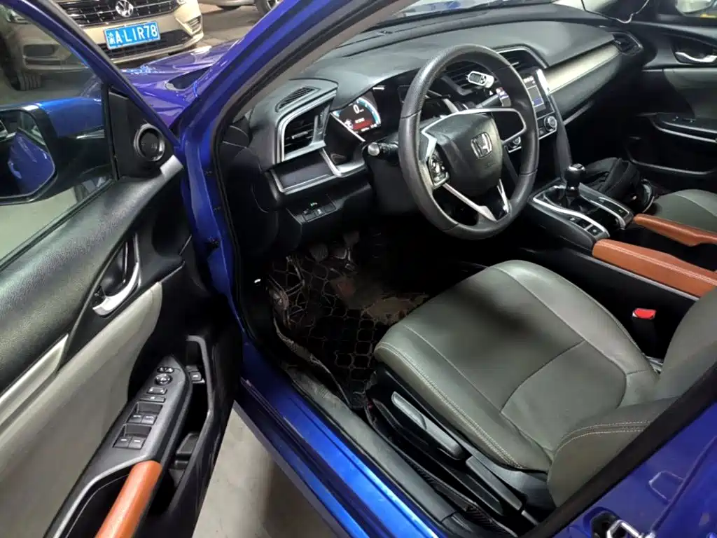 Honda Civic — миниатюра 16