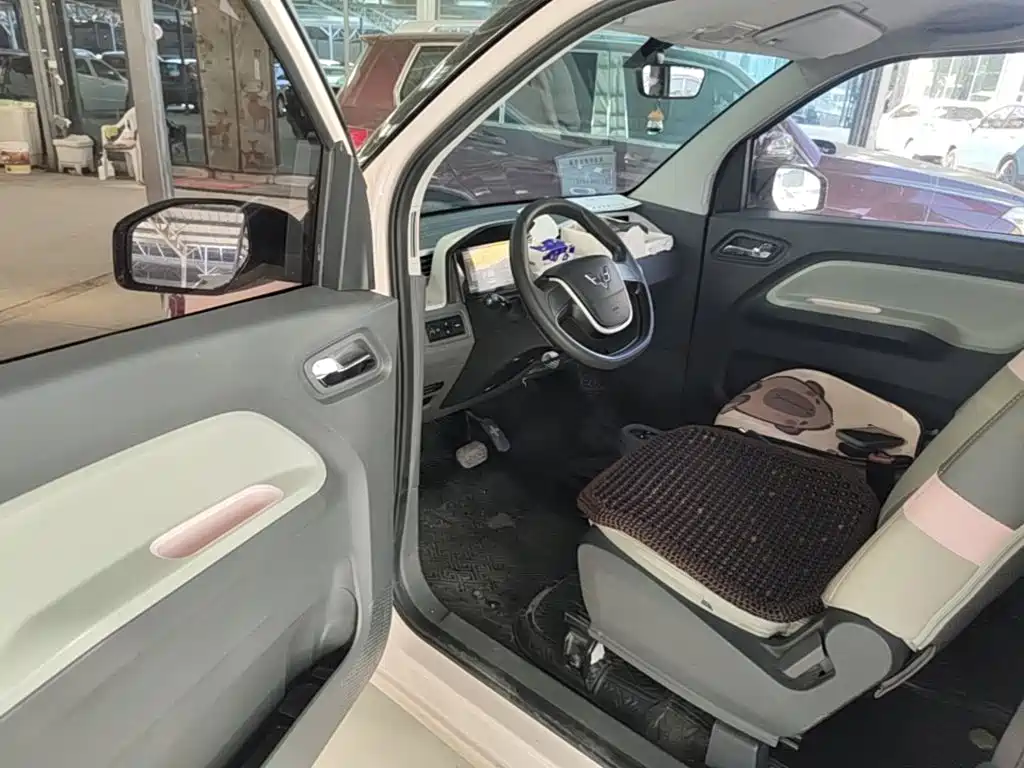 Wuling MINIEV — миниатюра 16