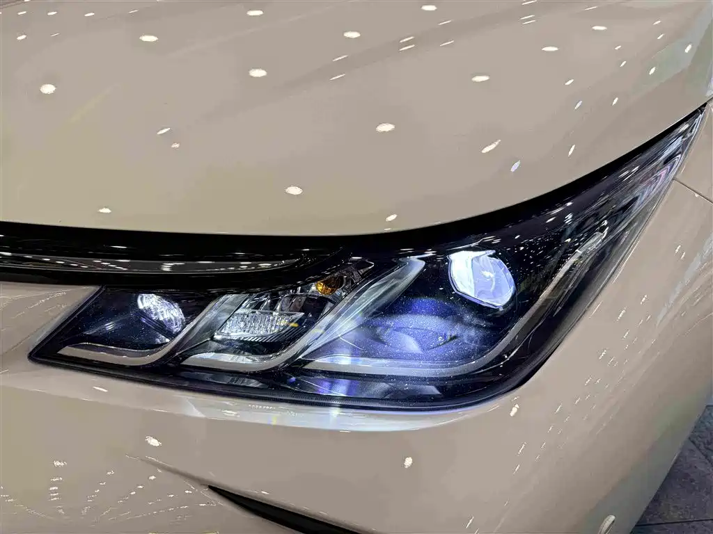 Toyota Corolla — миниатюра 14