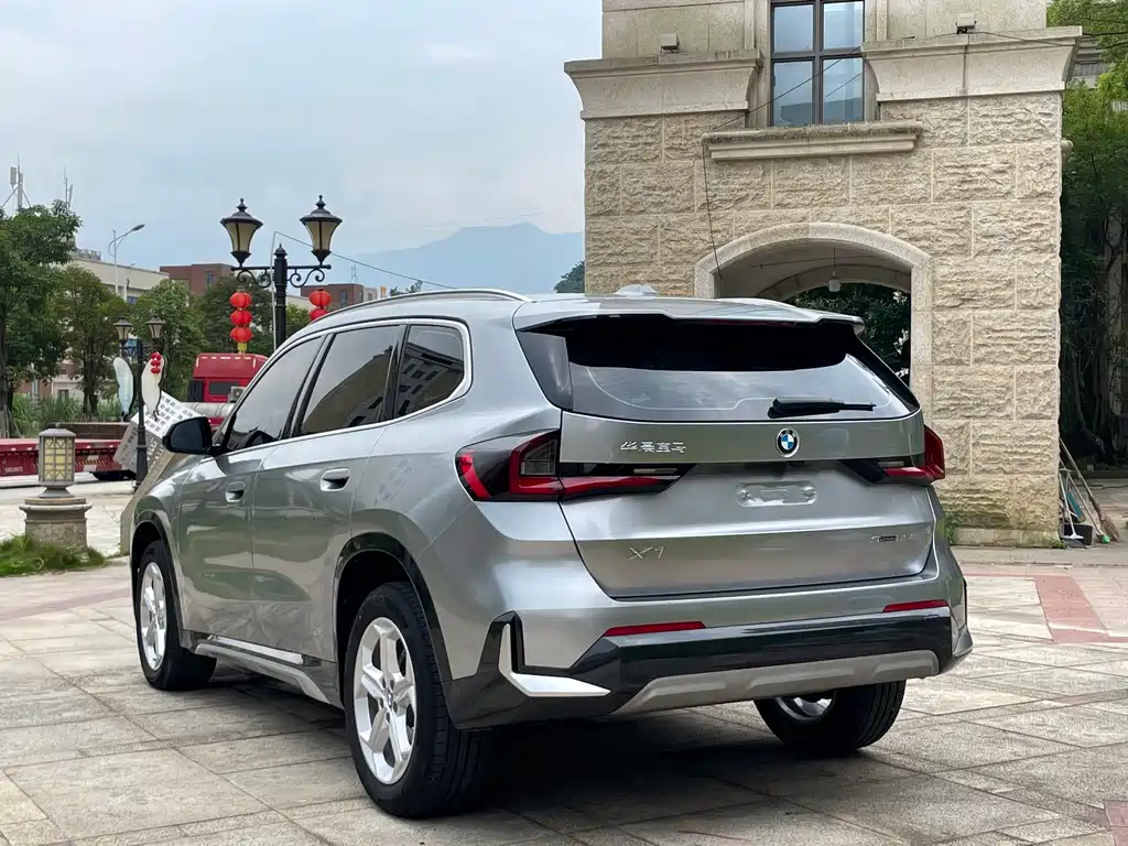 BMW X1 2023 sDrive20Li X