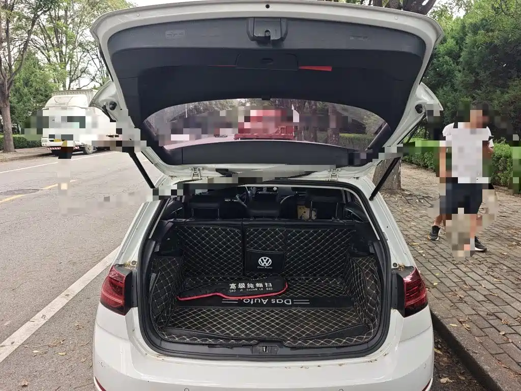 Volkswagen Golf — миниатюра 15