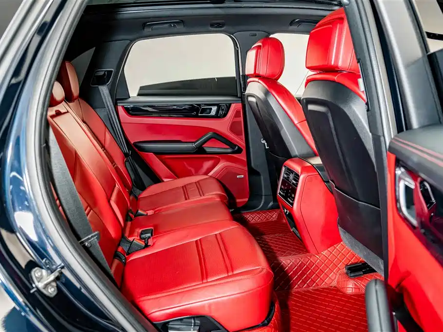 Porsche Cayenne — миниатюра 20