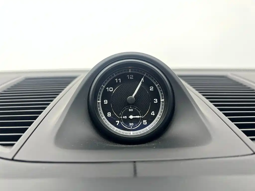 Porsche Macan — миниатюра 11
