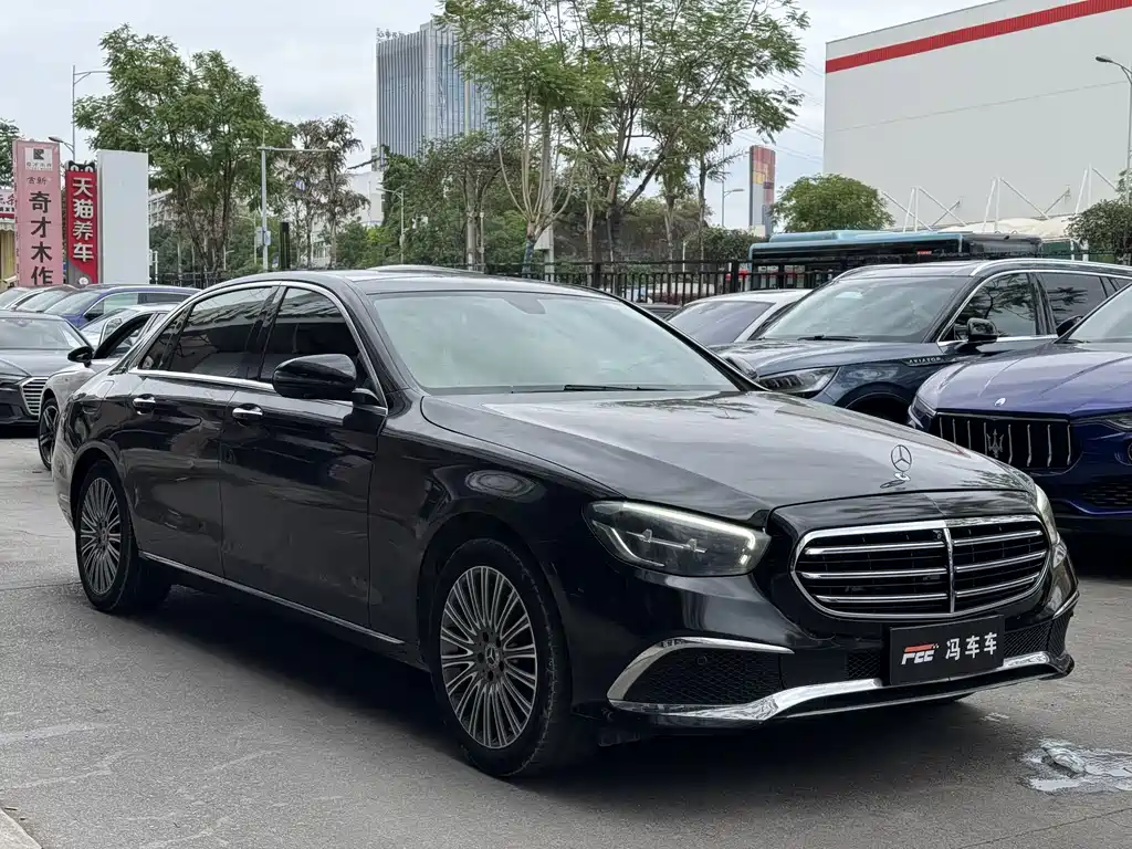 Mercedes-Benz E-Class — миниатюра 2