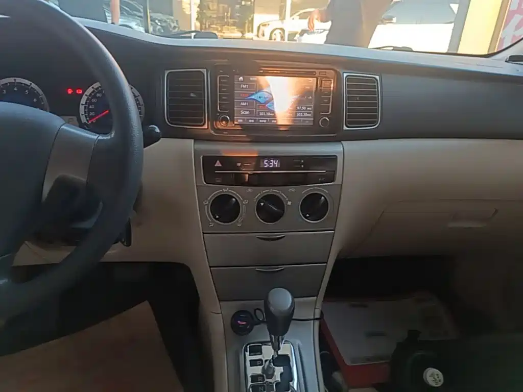 Toyota Corolla — миниатюра 13
