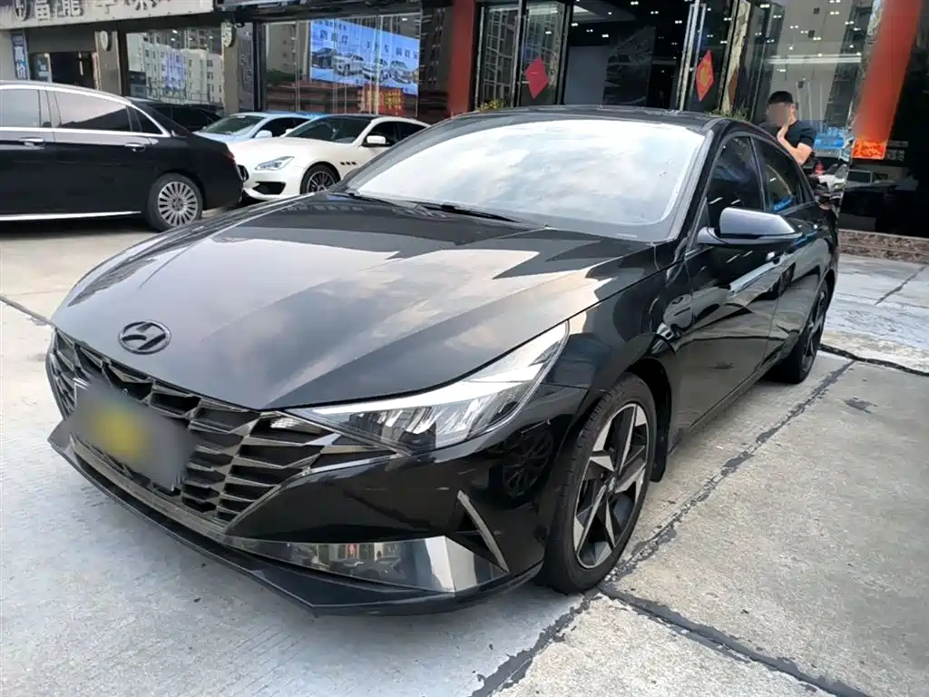 Hyundai Elantra 2021