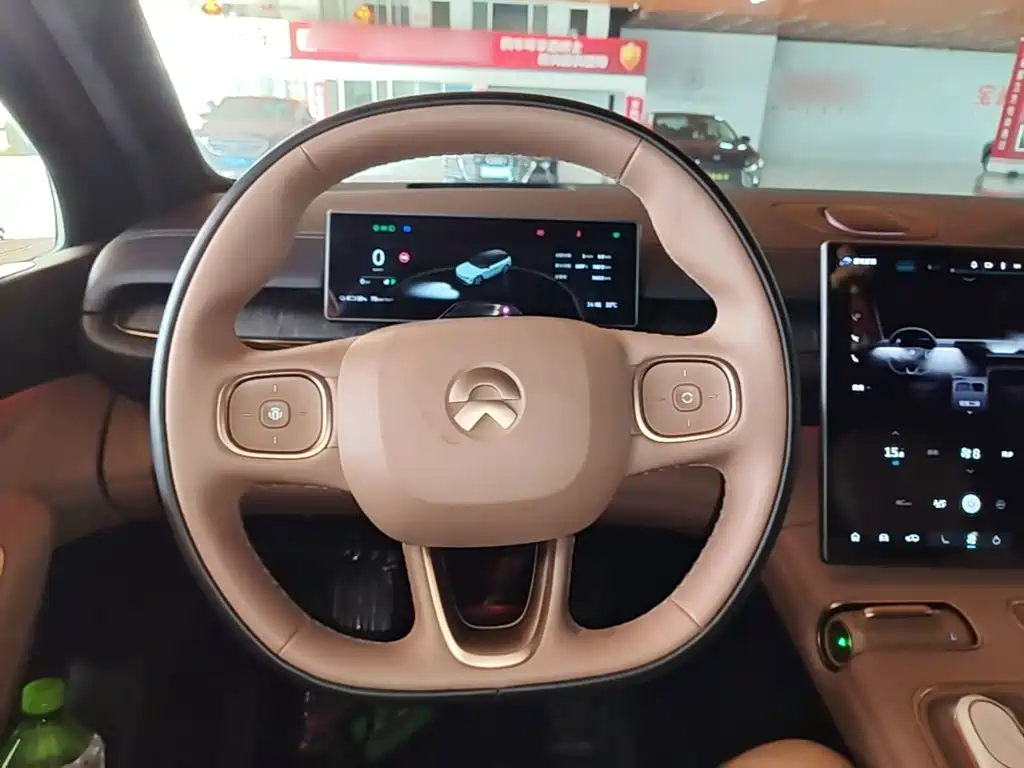 NIO ES6 — миниатюра 3