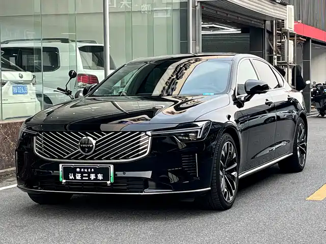 Volvo S90 PHEV