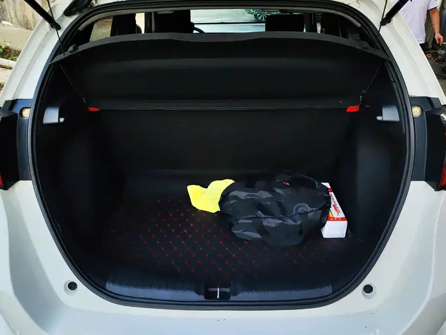 Honda Fit — миниатюра 4