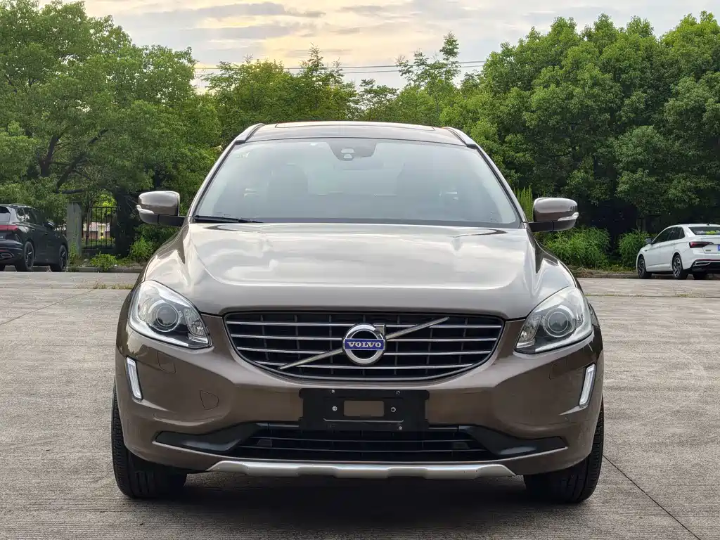 Volvo XC60 (Import) — миниатюра 2