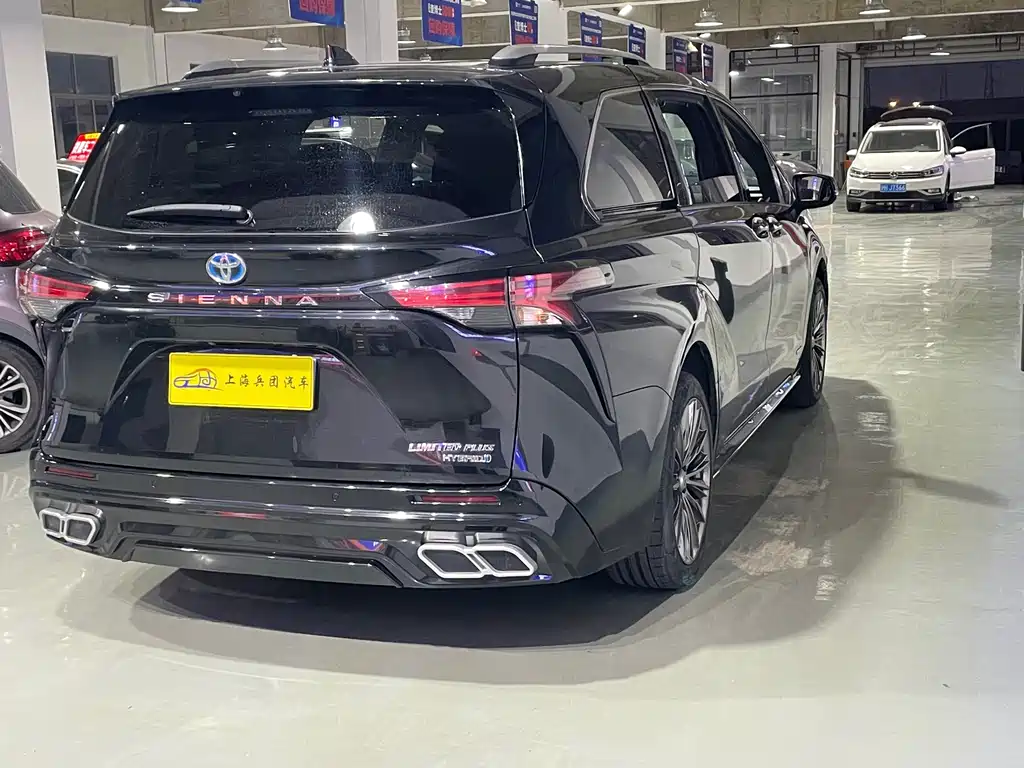 Toyota Sienna — миниатюра 5