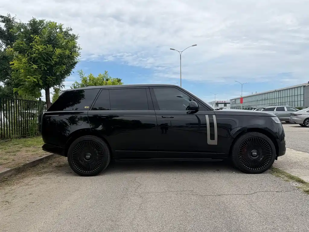 Land Rover Range Rover — миниатюра 9