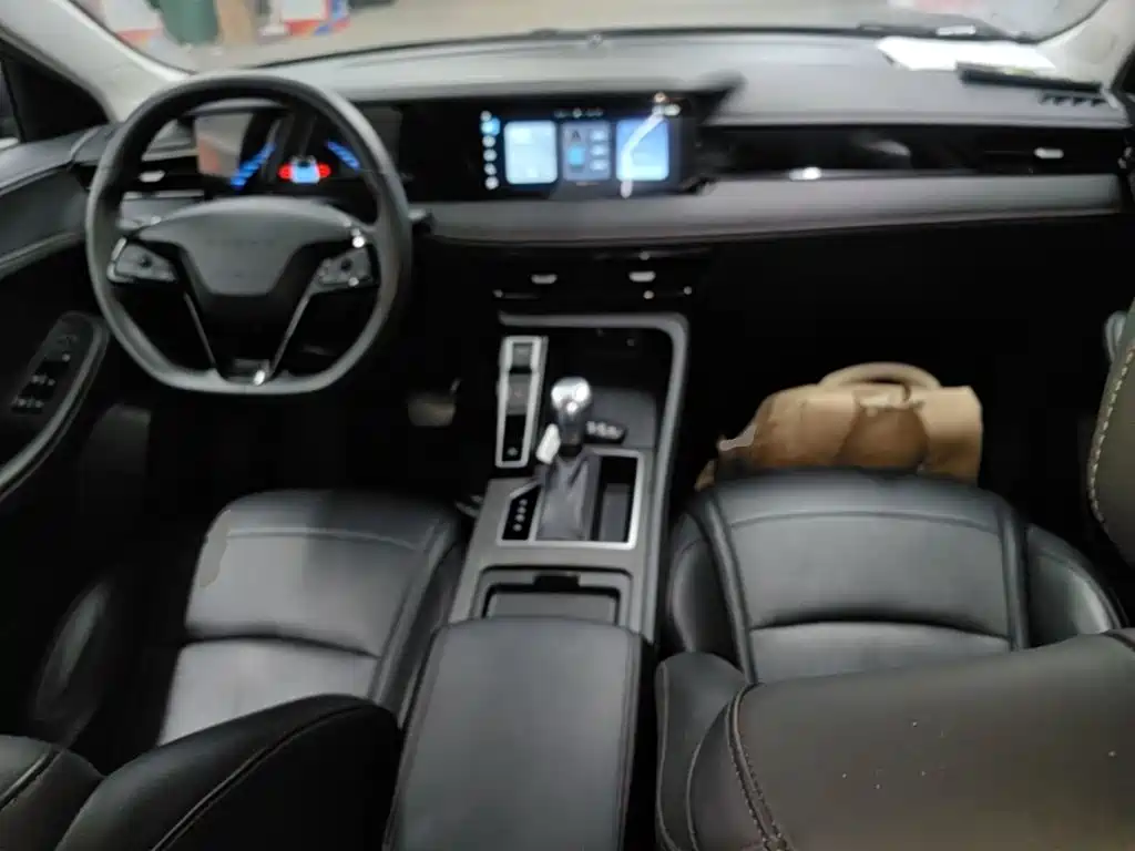 Roewe i5 — миниатюра 10