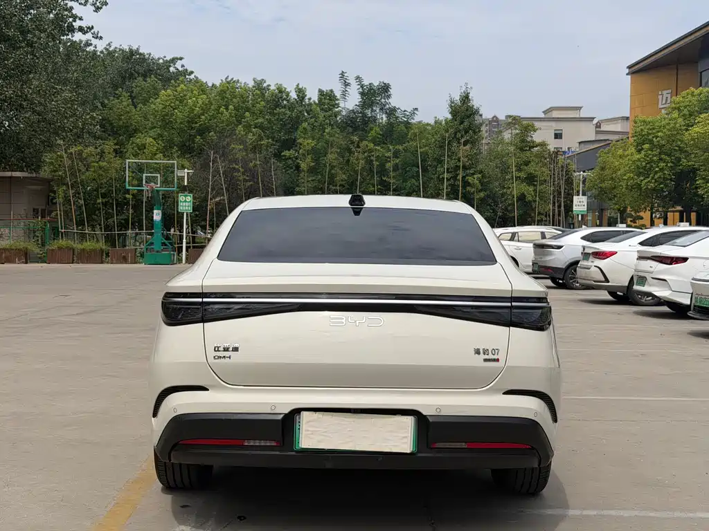 BYD Seal 07 DM-i — миниатюра 8