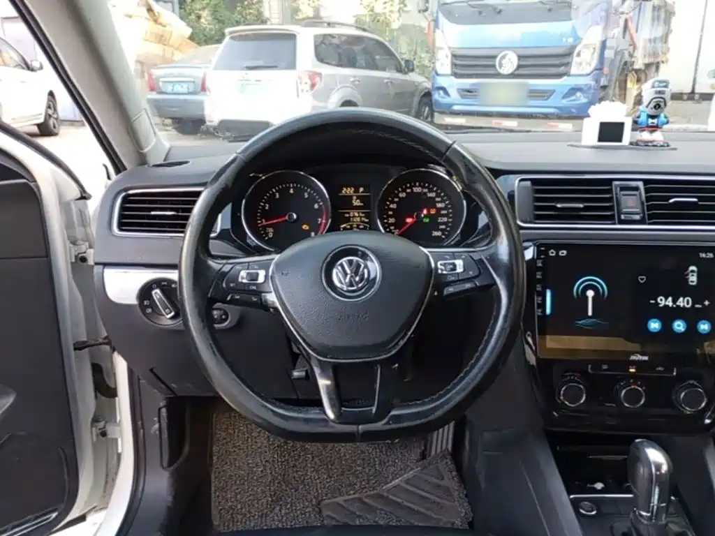 Volkswagen Sagitar — миниатюра 11