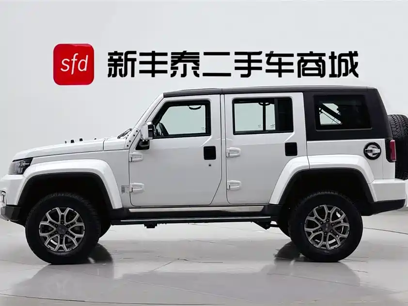 BAIC BJ40 2024 2.0T