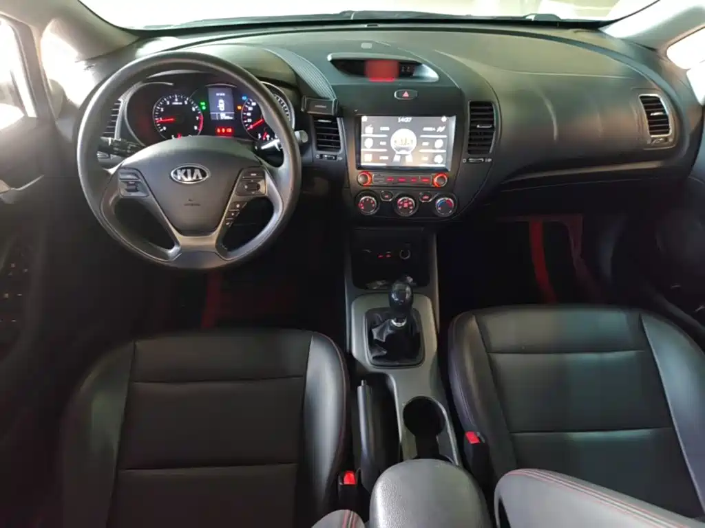 Kia K3 — миниатюра 10