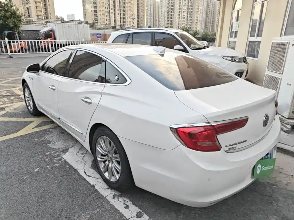 Buick LaCrosse — миниатюра 5