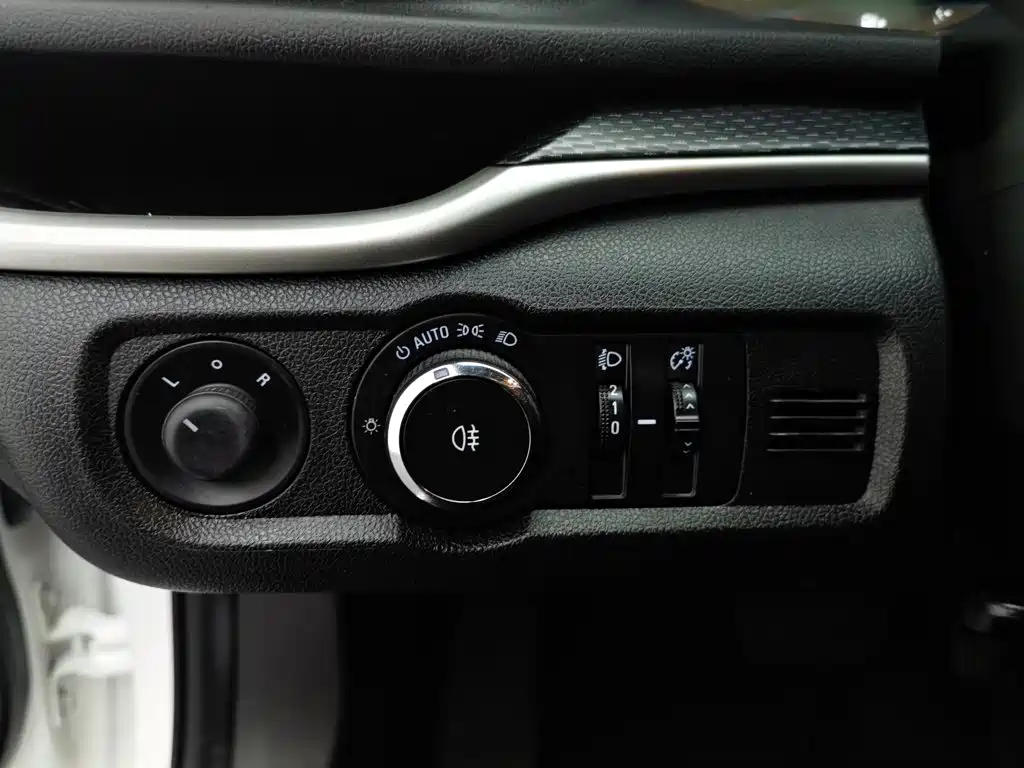 Buick Excelle — миниатюра 21