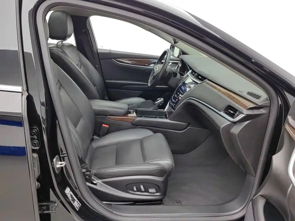 Cadillac XTS — миниатюра 23