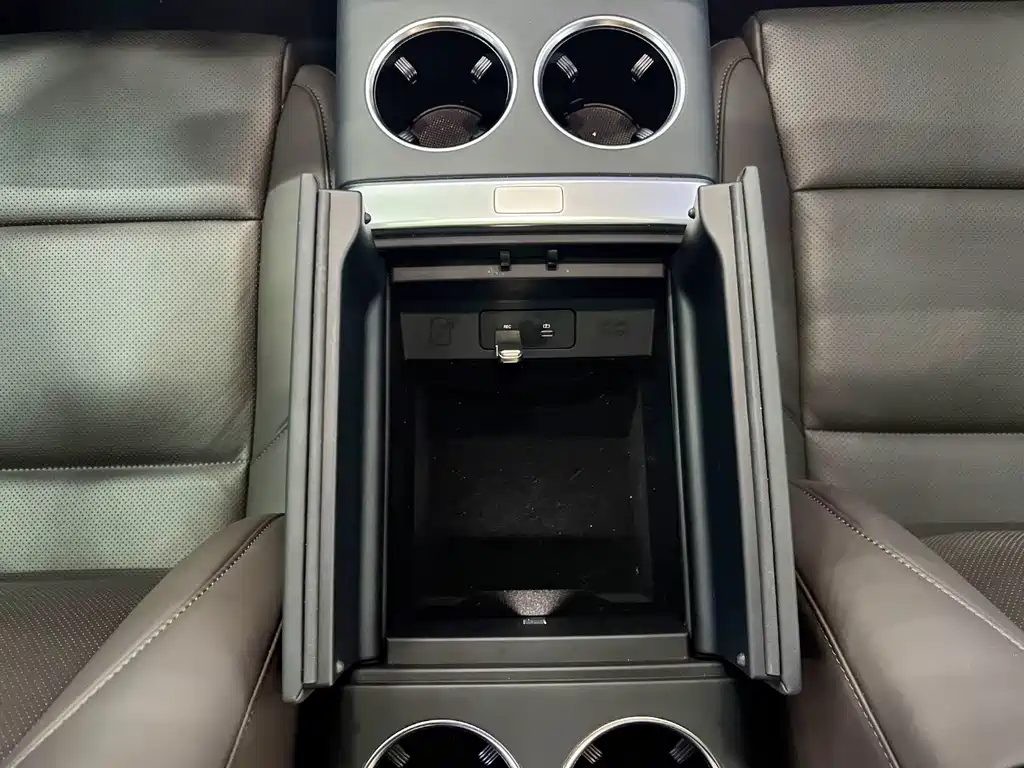 Li Auto L8 2023 Air