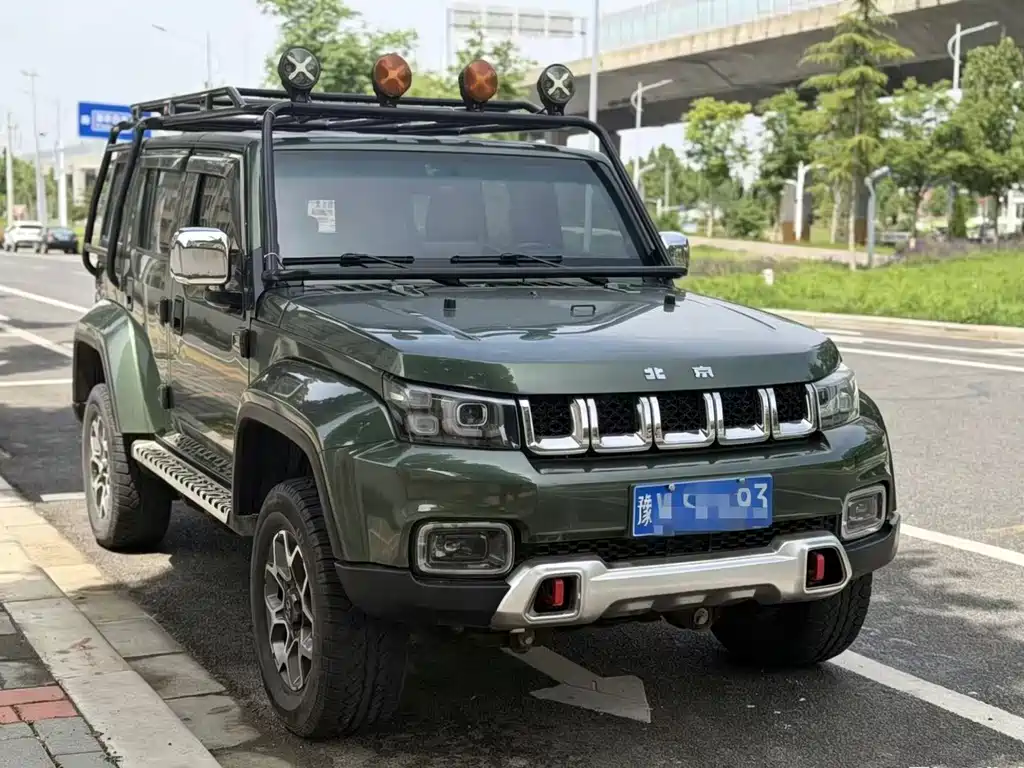 BAIC BJ40 2018 PLUS 2.3T AT Premium V