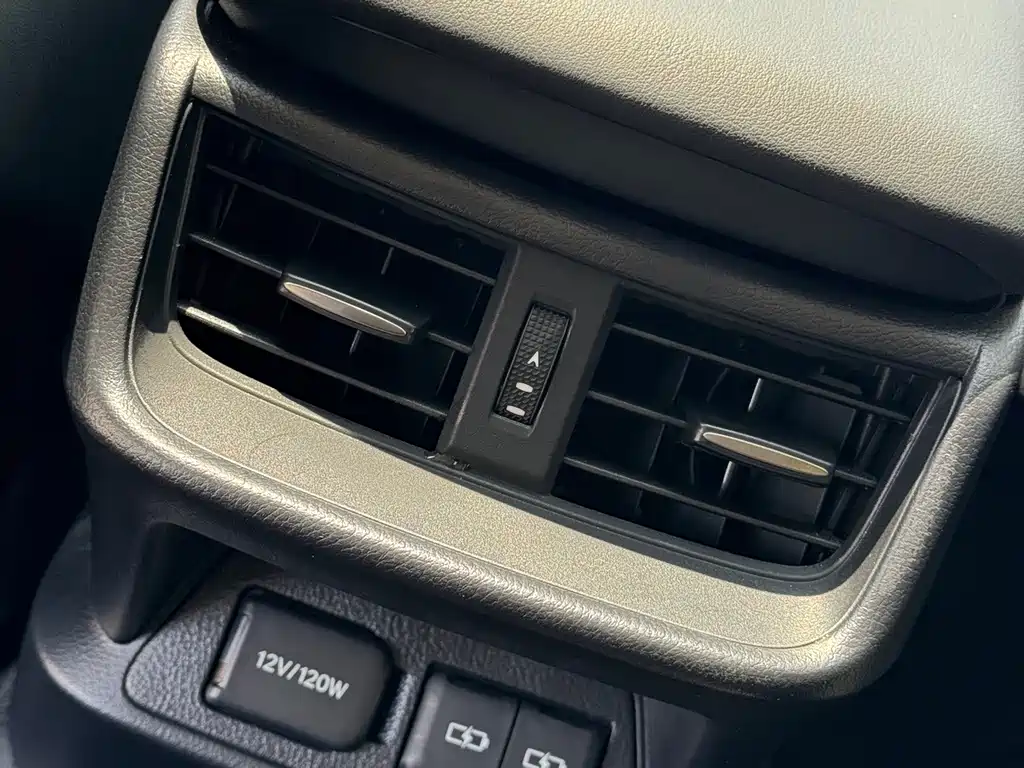 Lexus ES — миниатюра 12