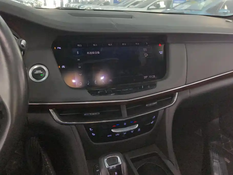 Cadillac CT6 — миниатюра 13